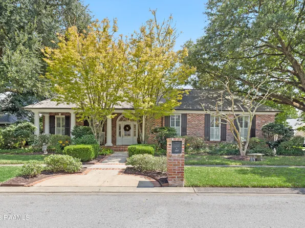 105 Gerriewood Ln, Lafayette, LA 70508