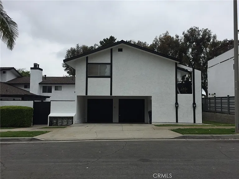 402 Detroit Ave #C — Photo 2