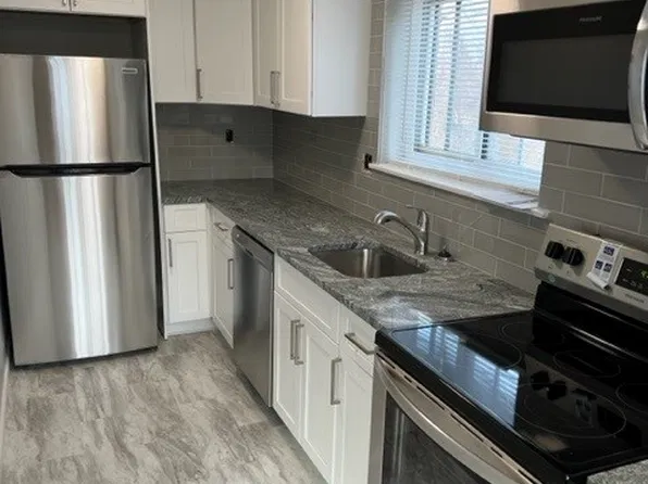 29 Willys St, East Hartford, CT