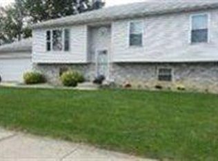 5358 Carolina St, Merrillville, IN 46410