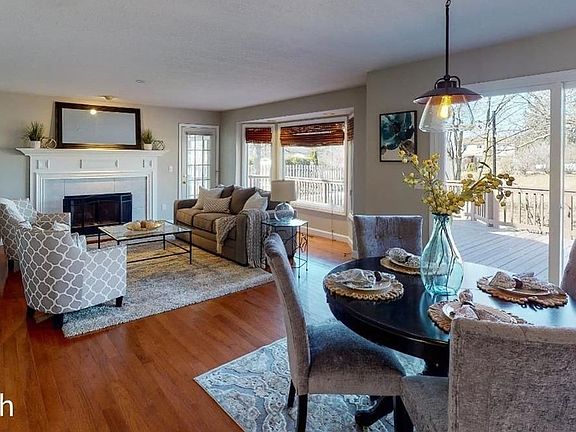 4th image of 648 Woodhill Dr