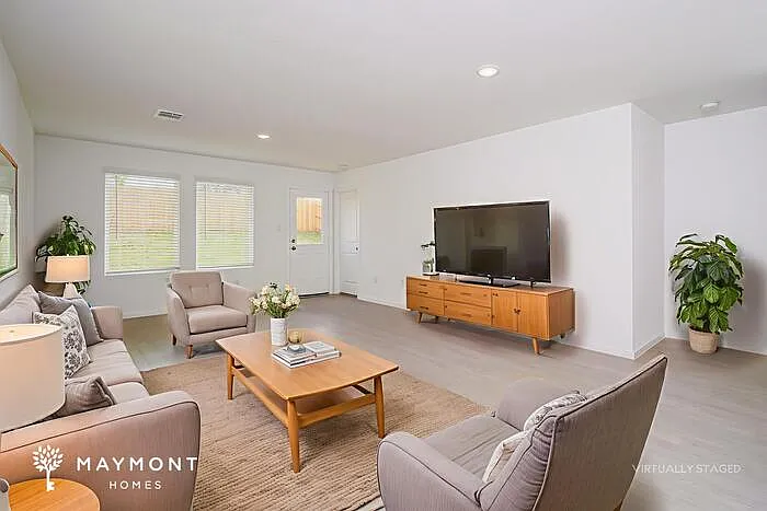3 bed, 2.0 bath, 1266 sqft, $1,546 — Photo 4