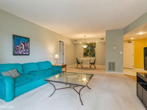 3rd image of 1454 Ashland Ave APT 202