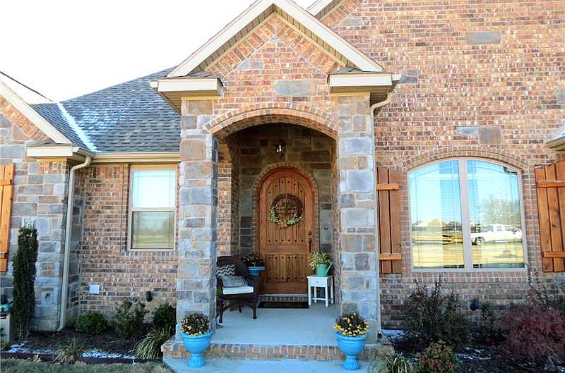 1st image of 417 W Orchard Creek Dr
