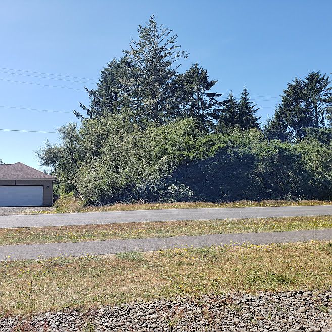 2nd image of 241 Canal Dr SE