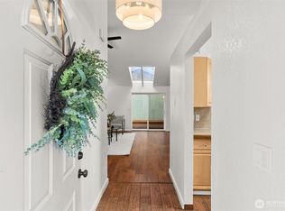 549 Malibu Dr SE, Lacey, WA