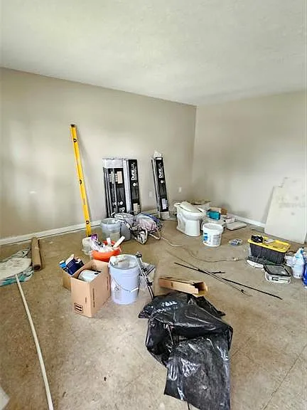 2407 Idlewild St — Photo 4