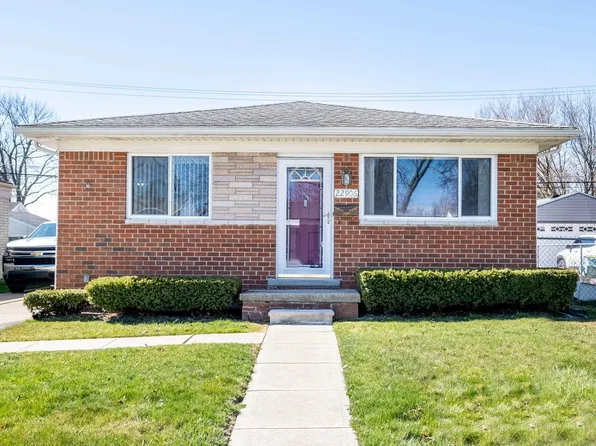 22906 Avon St, Saint Clair Shores, MI 48082