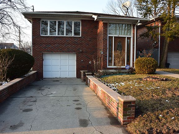 3rd image of 221 Kemball Ave