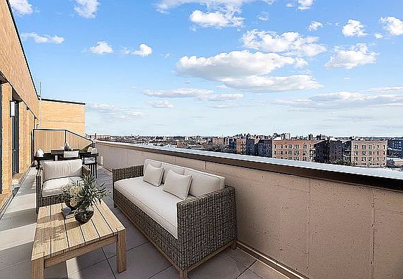 3rd image of 91-09 Roosevelt Ave #712