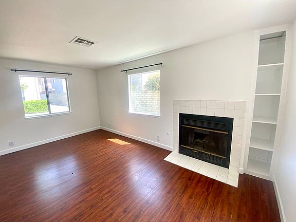 5th image of 18953-18955 Gault St #3