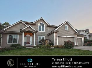 2030 S 181st Cir, Omaha, NE 68130