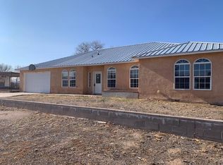 8 King Charles Ln, Los Lunas, NM 87031