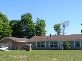 2577 E Saint Ignace Rd, Hessel, MI 49745