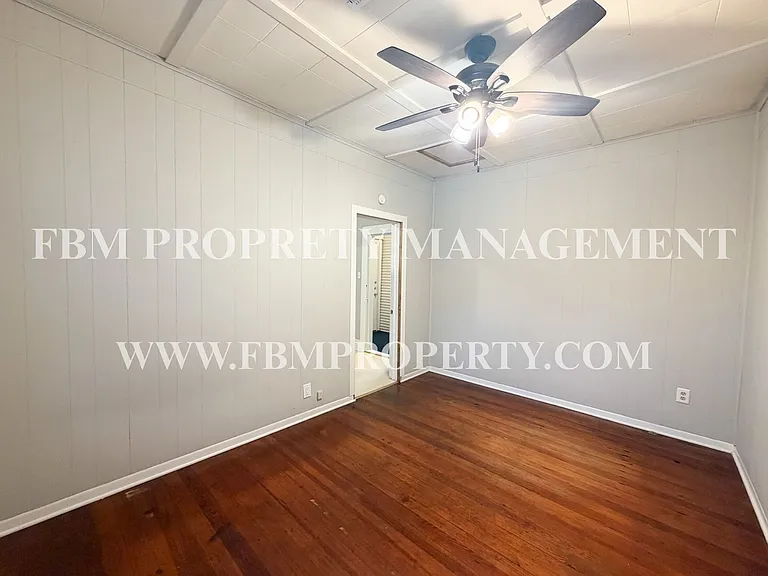 205 W Gilmer St — Photo 5