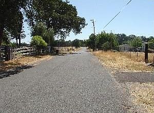 2nd image of 1190 Fruitvale Rd