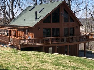 7401 New Vista Dr, Ashland, KY 41102