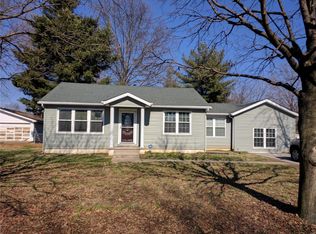 1923 Jerome Ln, Cahokia, IL 62206