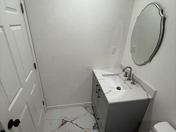 5th image of 3413 Morningside Dr NE