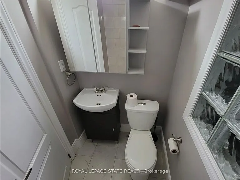 27 Belmont Ave — Photo 8