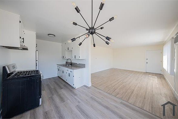 1st image of 6402 S Victoria Ave #5