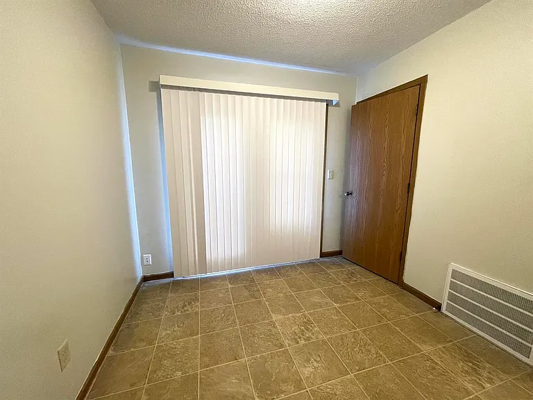 1305 W Copeland St #A — Photo 7
