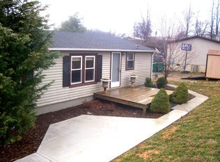 25 Mount Pleasant Rd, Christiansburg, VA 24073