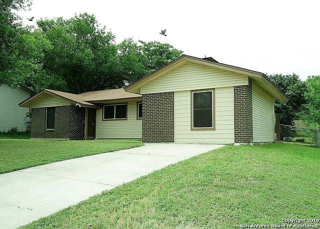1st image of 326 Cable Dr