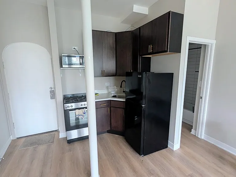 3015 N Milwaukee Ave #206 — Photo 3