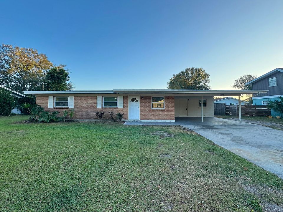 1st image of 2422 Avenue A NW