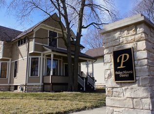 502 Palace St, Aurora, IL 60506