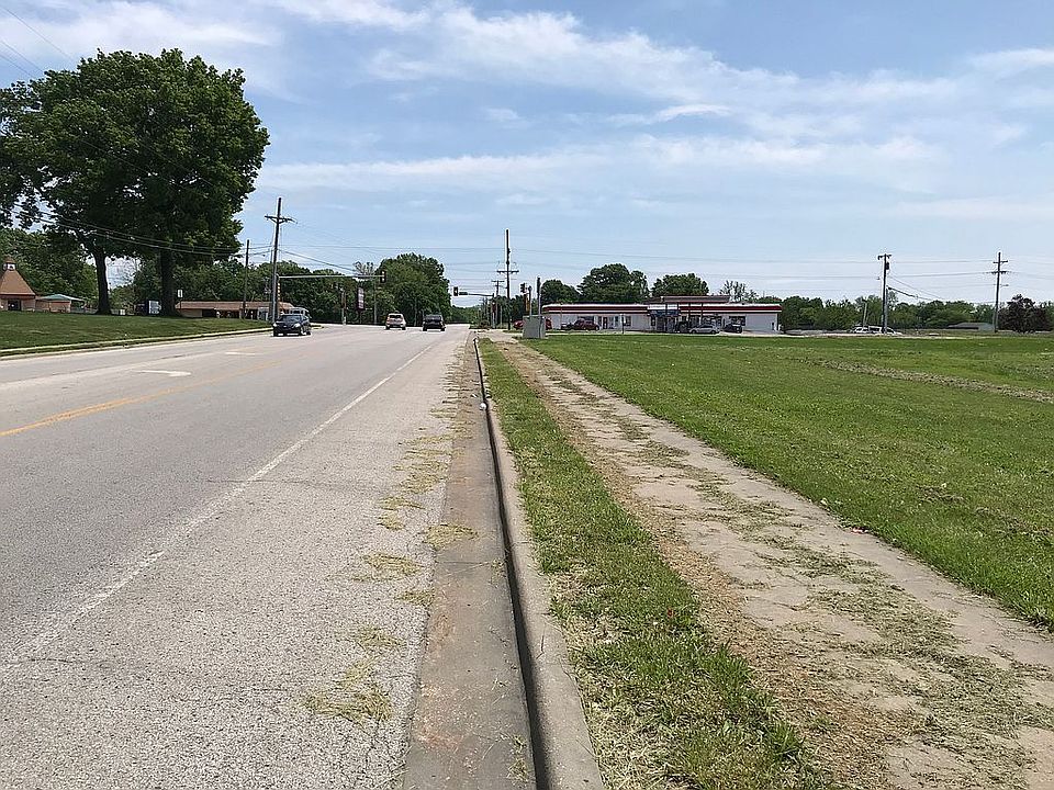 2nd image of Raytown Rd #87