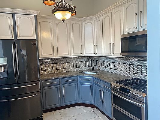 1st image of 1873 Prospect Pl #1