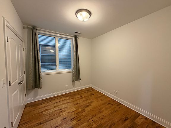 5th image of 2450 W Diversey Ave #2F