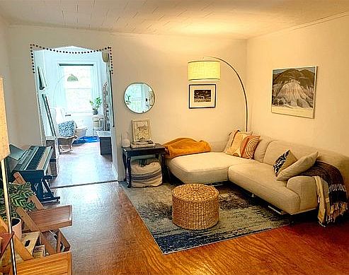 3rd image of 38 Tompkins Pl #4