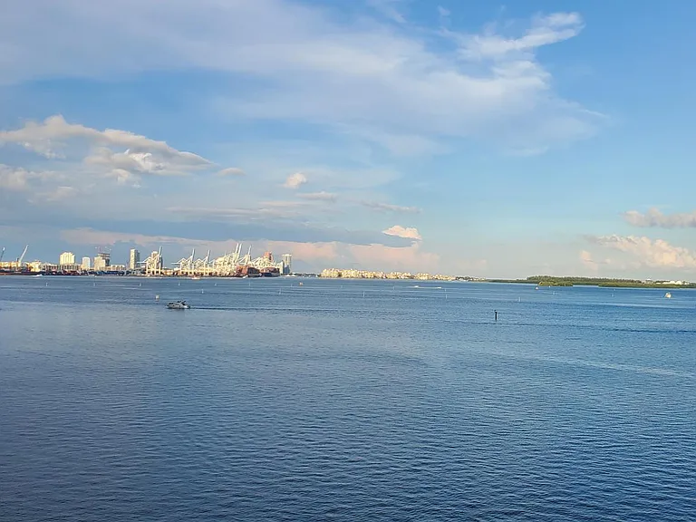 1155 Brickell Bay Dr #701 — Photo 31