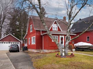 155 W Caroline St, Markesan, WI 53946