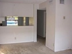 4th image of 4050 Lakeside Dr