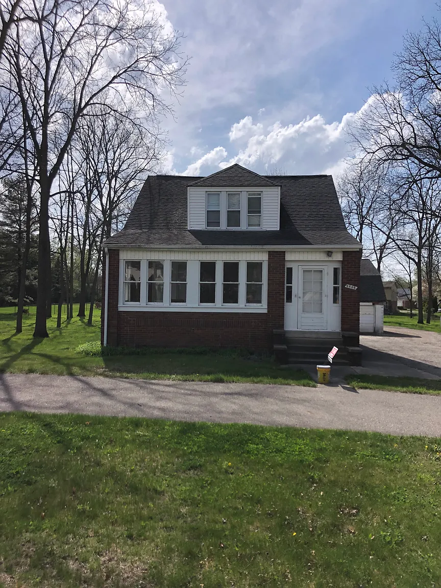 6805 John R Rd photo 1