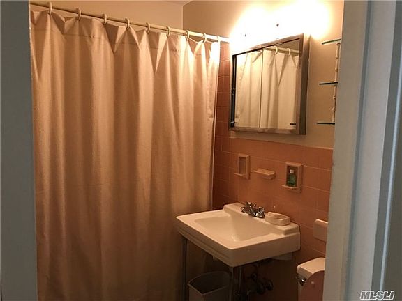 5th image of 16625 Powells Cove Blvd APT 16G