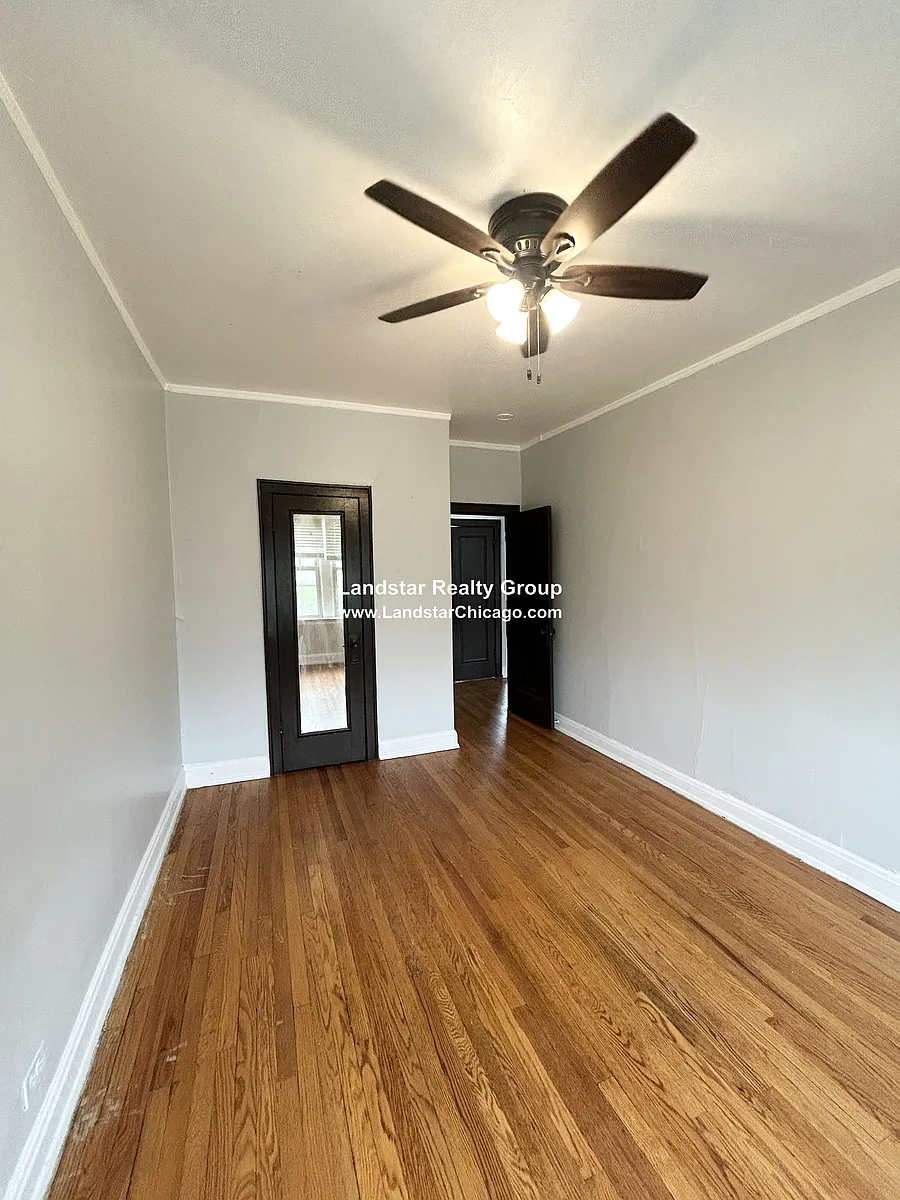 Building Photo - 8 Adams St #3