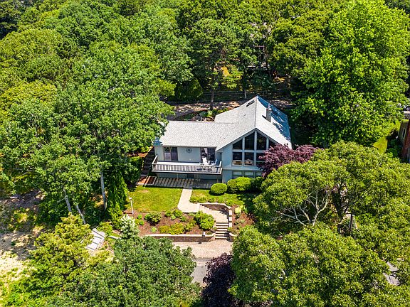 4th image of 12 Leslie Ln