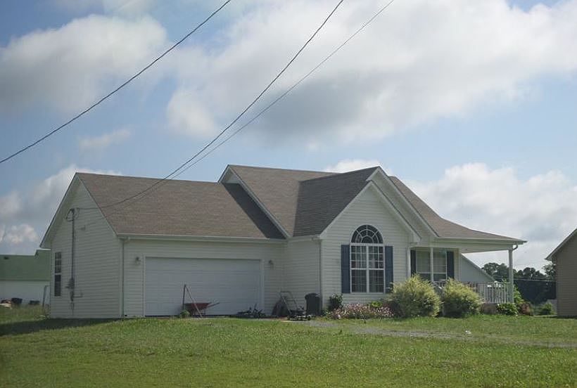 2nd image of 7 Aspen Hills Dr