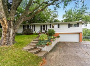 115 E Ave, Nevada, IA 50201
