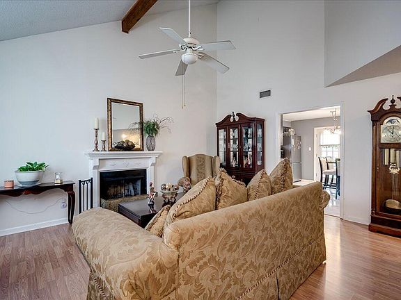 4th image of 2220 Birnam Pl Place