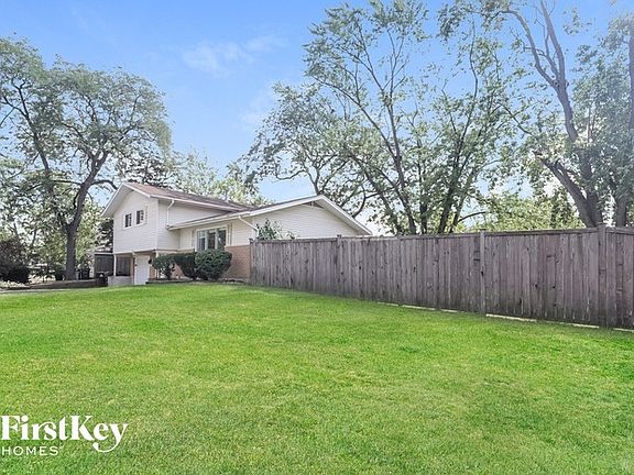 2nd image of 5443 La Palm Dr