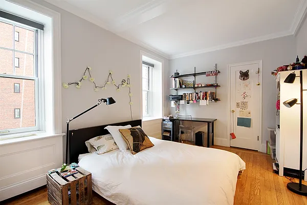 Sold by Corcoran | media 21