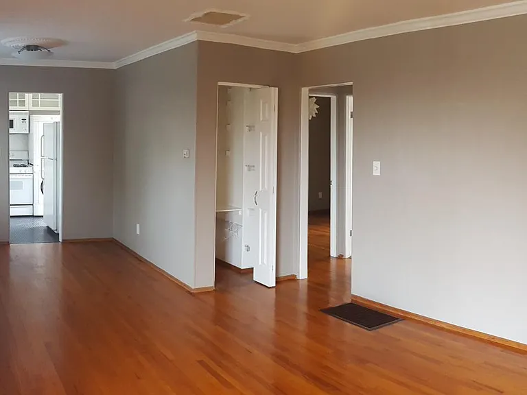4385 Narragansett Ave — Photo 6