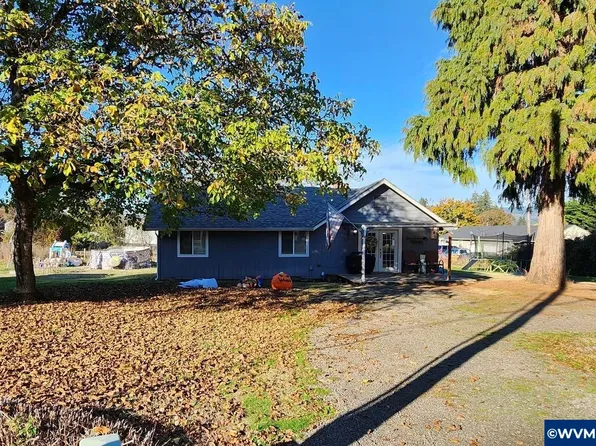 846 Alder St, Sweet Home, OR 97386