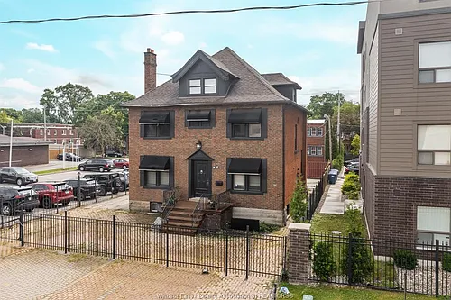 961 Ouellette Ave #2 Photo 1